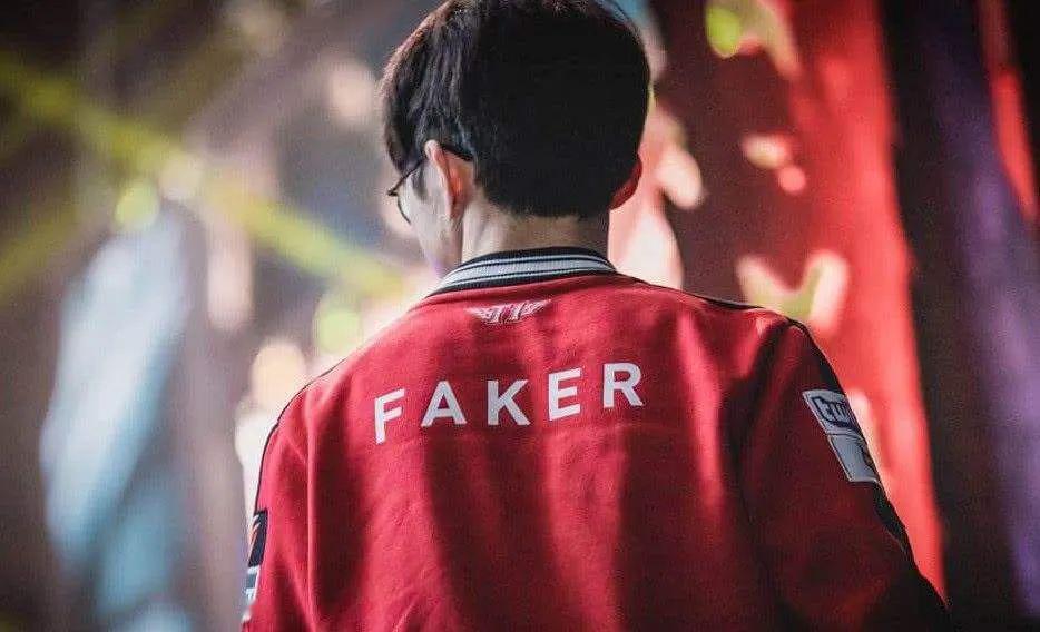 传奇之路，Perk四大联赛冠军次数比肩Faker