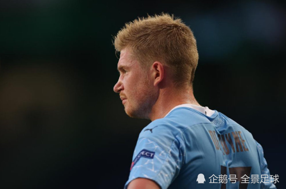 英雄联盟比赛：LPL战队WE正在估清上单？