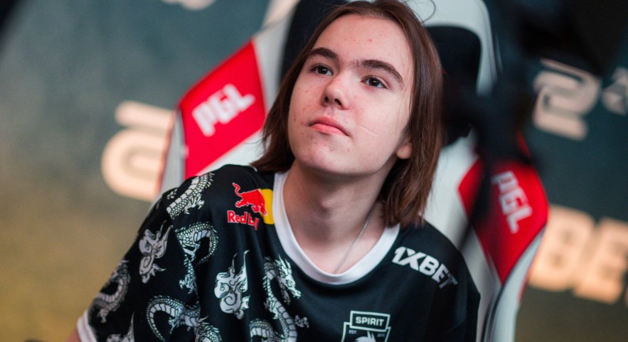 GamerLegion 对阵 Fnatic ， aurora 对抗 SAW 在 PGL Masters Bucharest 2025